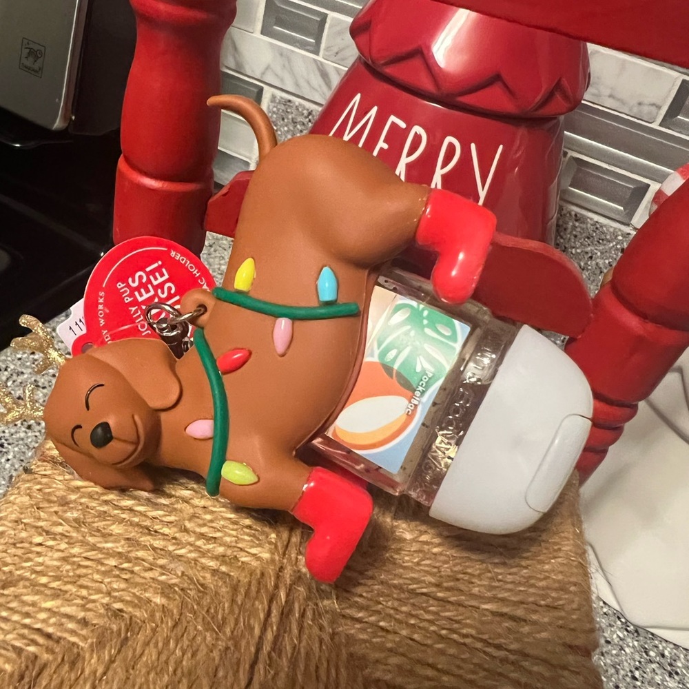 🎄🐾☃️ Dog Pocketbac Holder - Picture 6 of 7